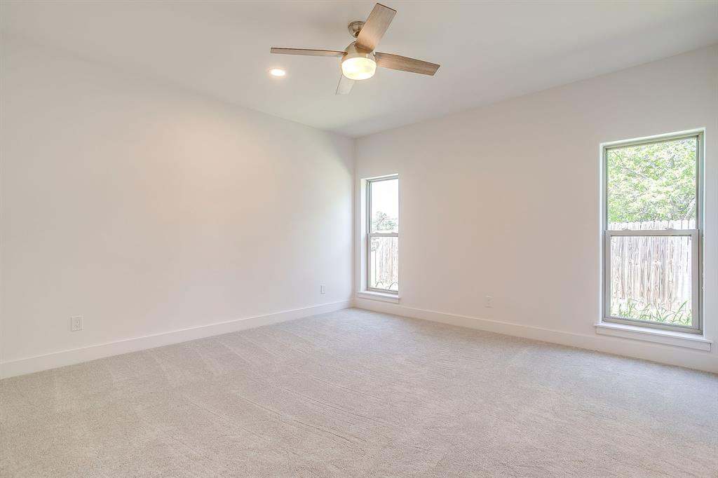 2601 Easy Street Property Photo 21