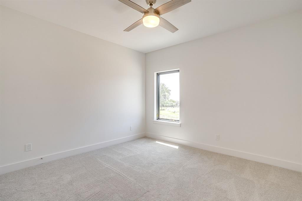 2601 Easy Street Property Photo 32
