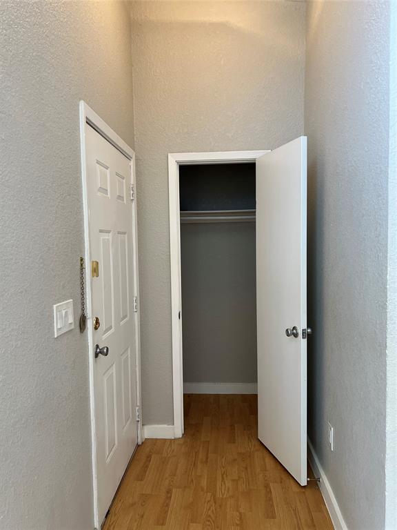 701 W Sycamore Street 305 Property Photo 17