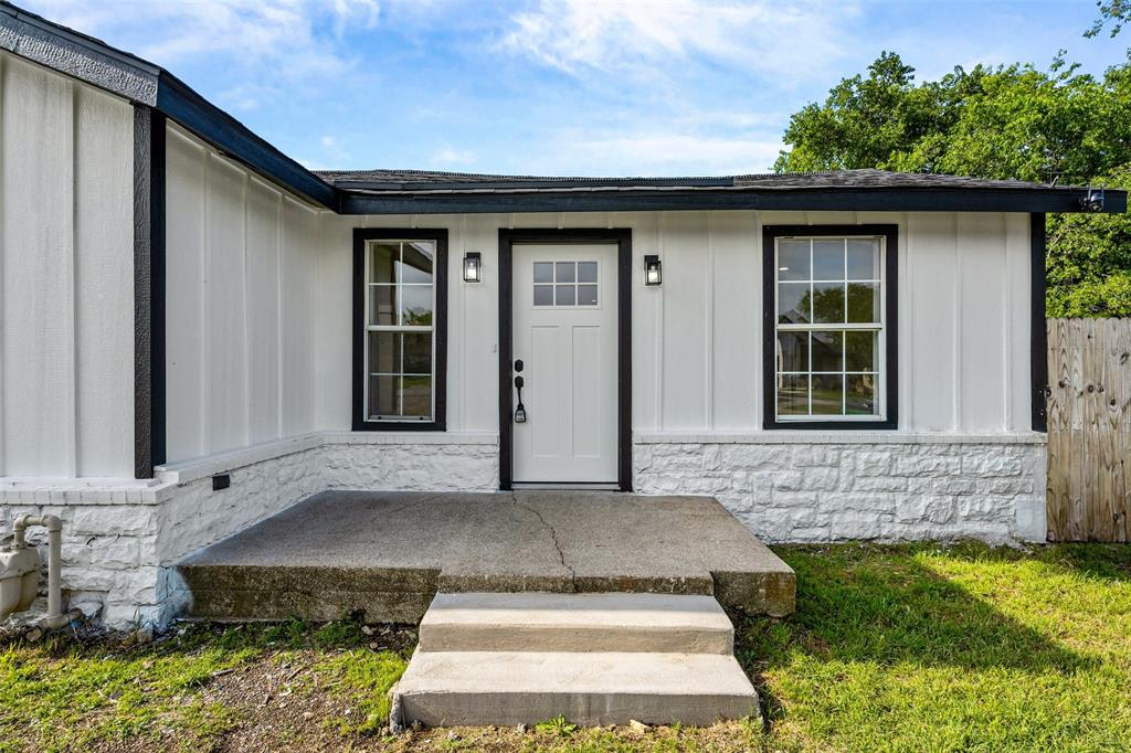 5225 Urbanview Street Property Photo 3