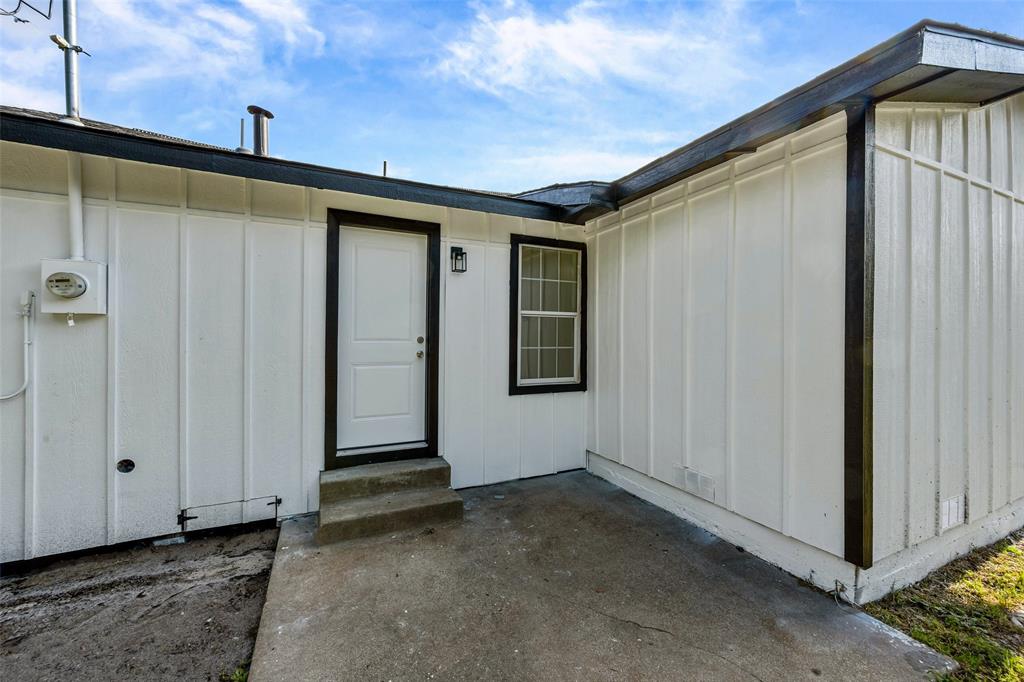 5225 Urbanview Street Property Photo 18
