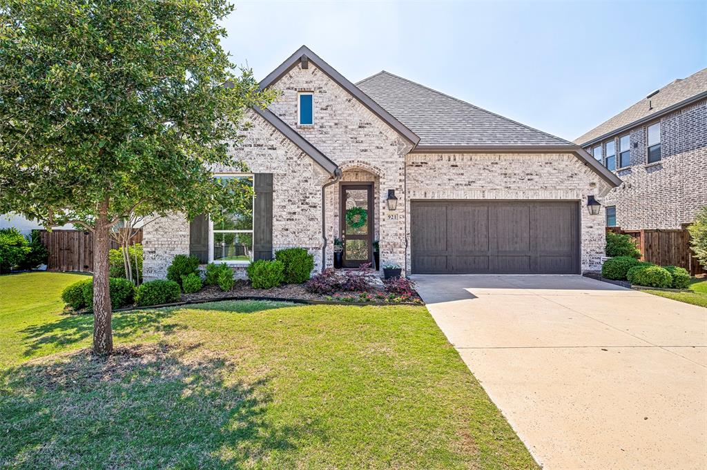 921 Gladewater Drive Property Photo 1