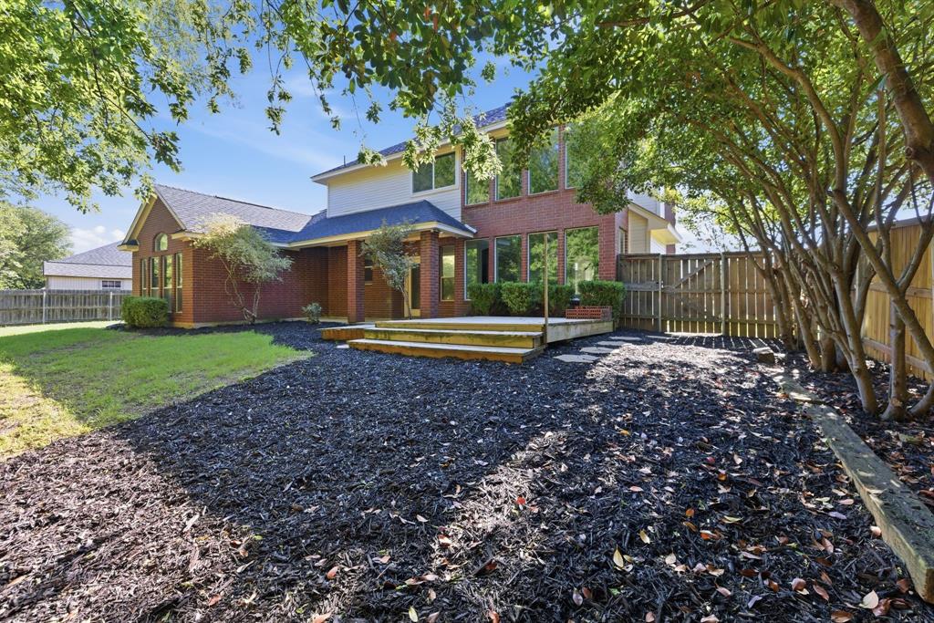7000 Winthorp Drive Property Photo 35