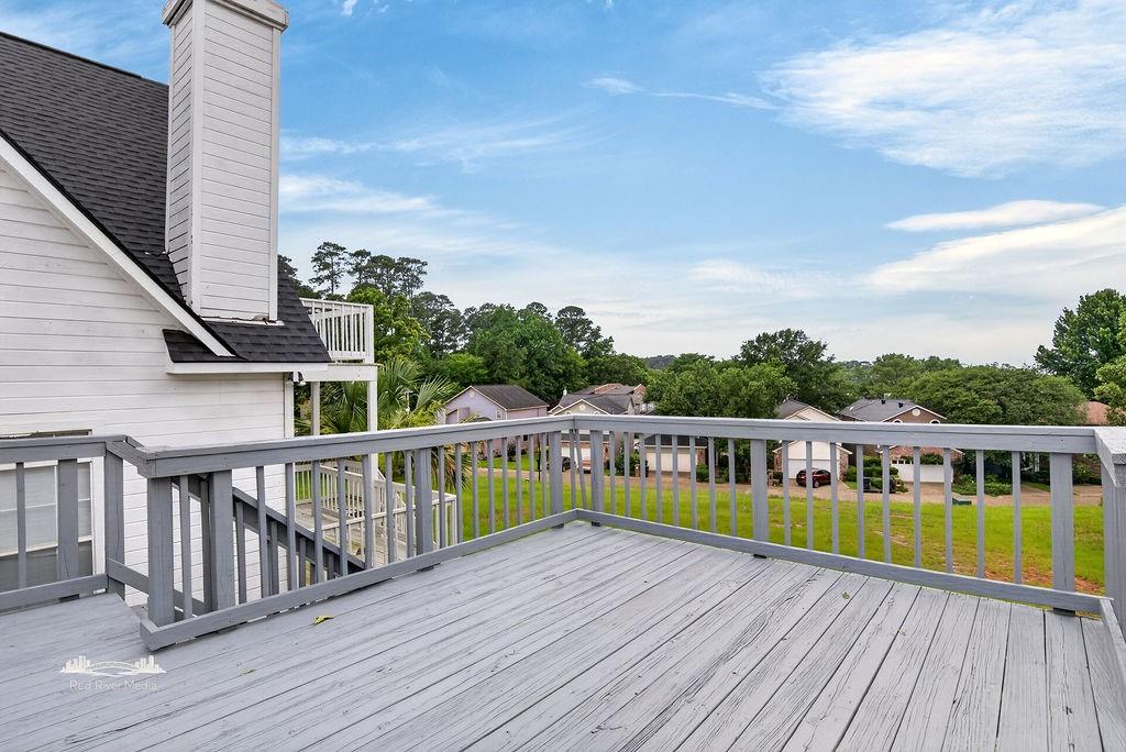 5735 S Lakeshore Drive Property Photo 1
