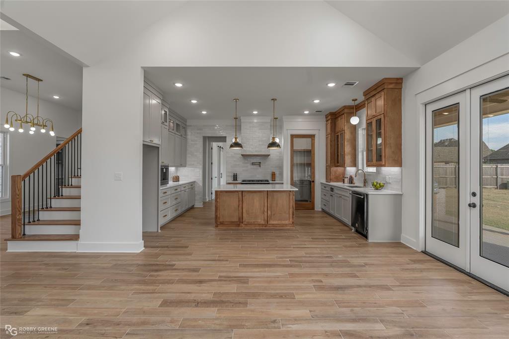 42 Turtle Creek Drive Property Photo 8