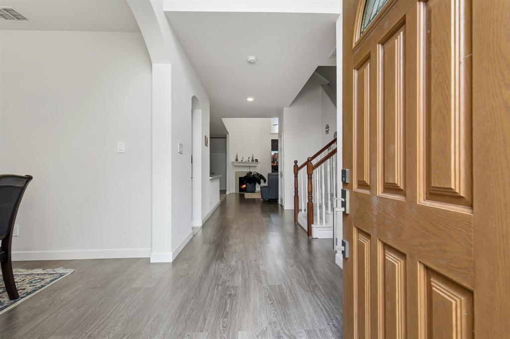 6229 White Pine Drive Property Photo 3