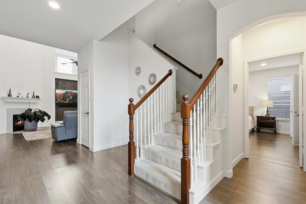6229 White Pine Drive Property Photo 4