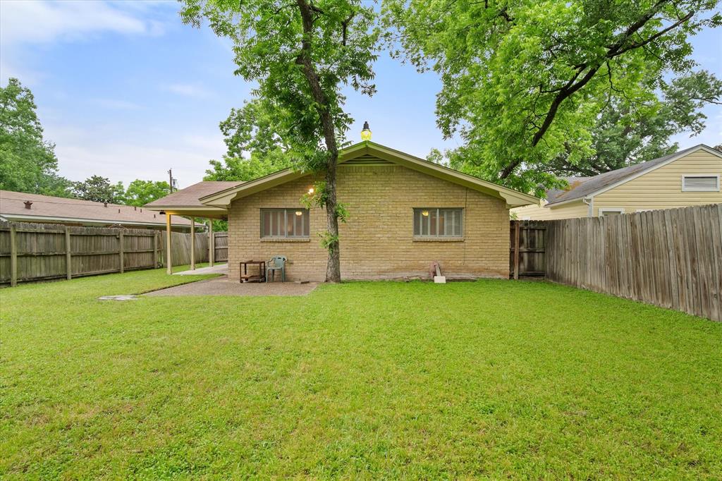 1609 Maplewood Property Photo 7