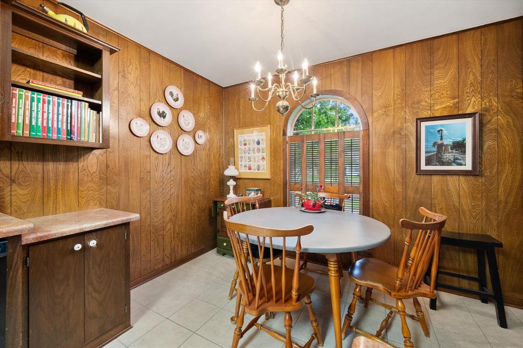 1609 Maplewood Property Photo 14