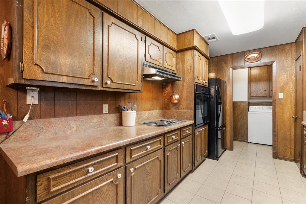 1609 Maplewood Property Photo 19