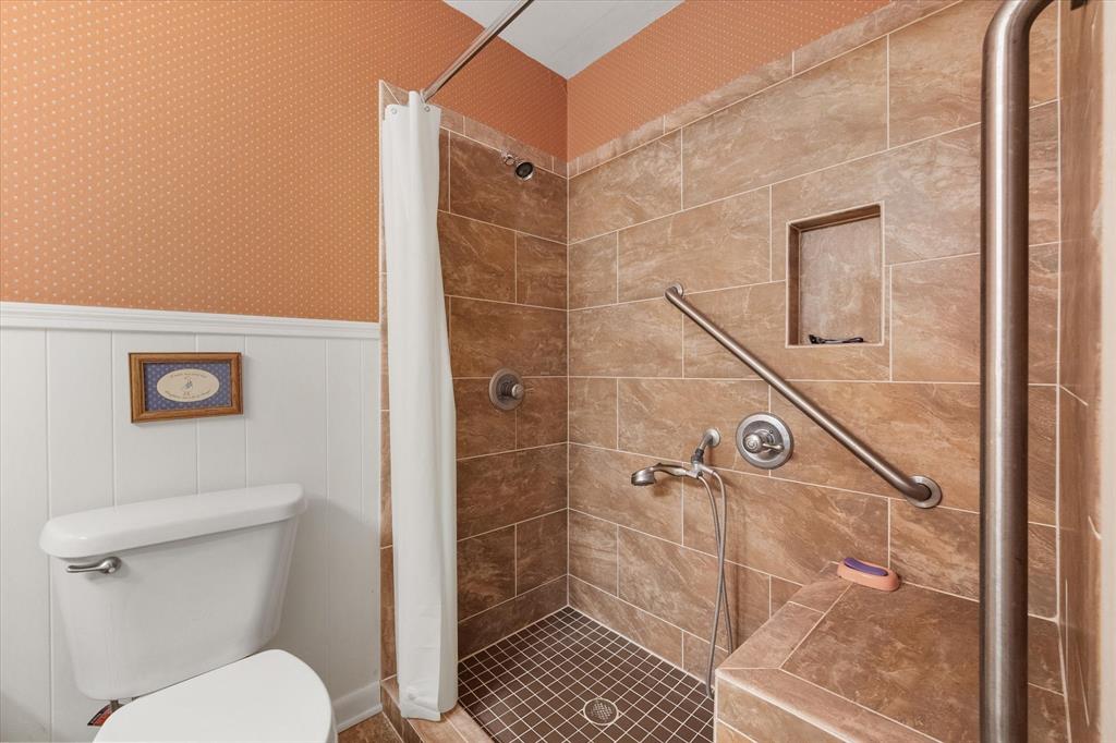 1609 Maplewood Property Photo 27