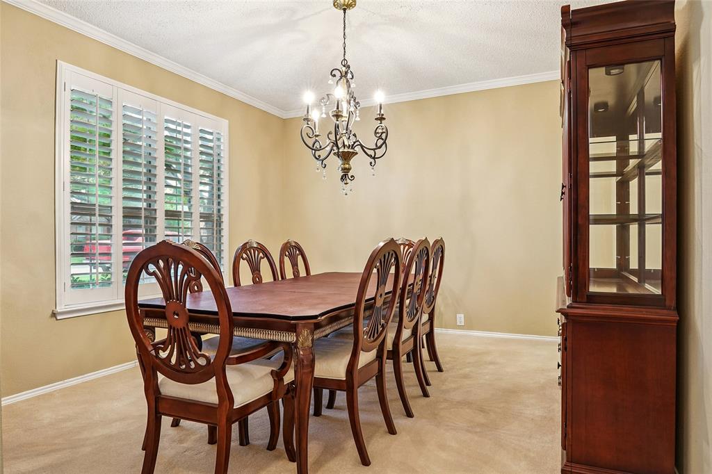 412 Vasey Oak Drive Property Photo 5