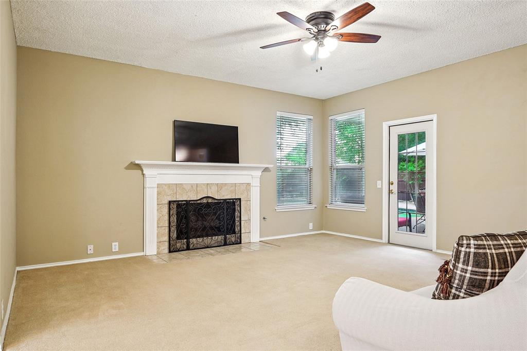 412 Vasey Oak Drive Property Photo 12