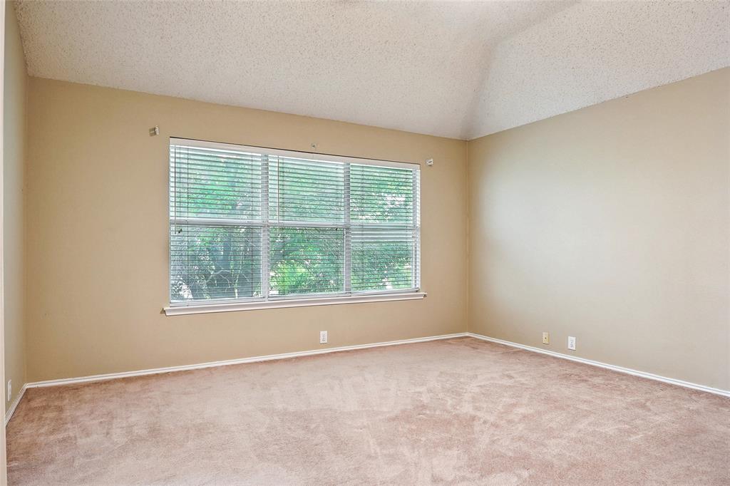 412 Vasey Oak Drive Property Photo 20