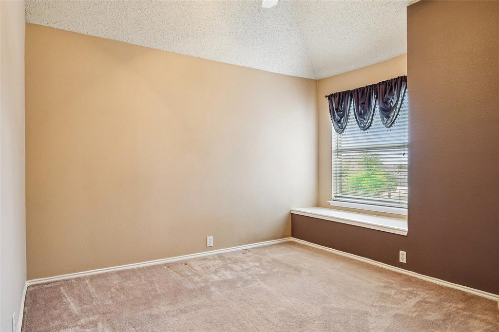 412 Vasey Oak Drive Property Photo 25