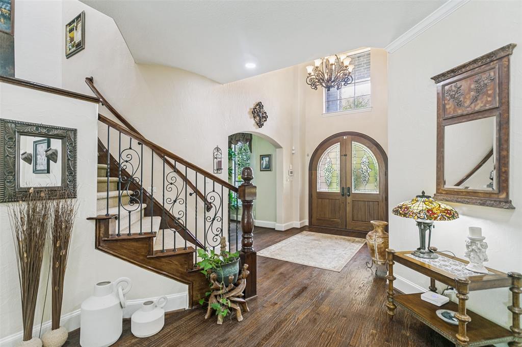 1709 Woodsboro Court Property Photo 4