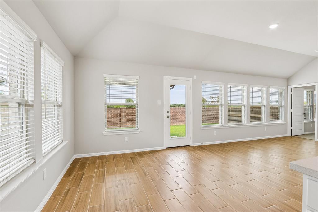 2816 Tamarack Lane Property Photo 10