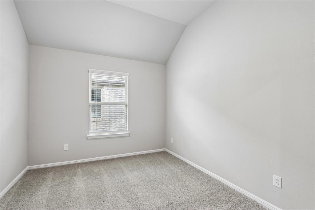 2816 Tamarack Lane Property Photo 26