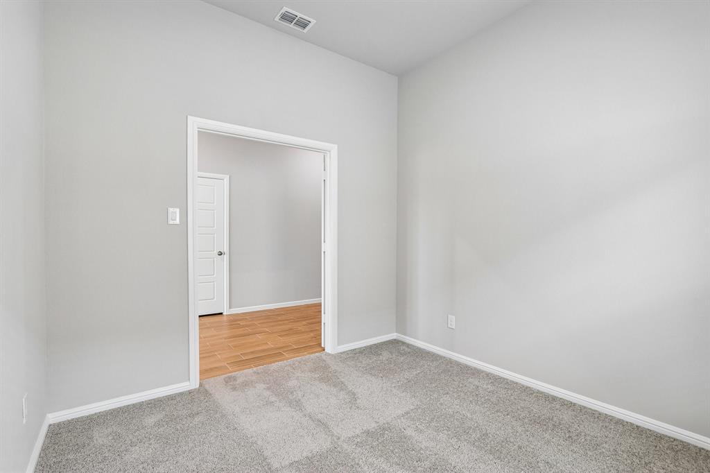 2816 Tamarack Lane Property Photo 28