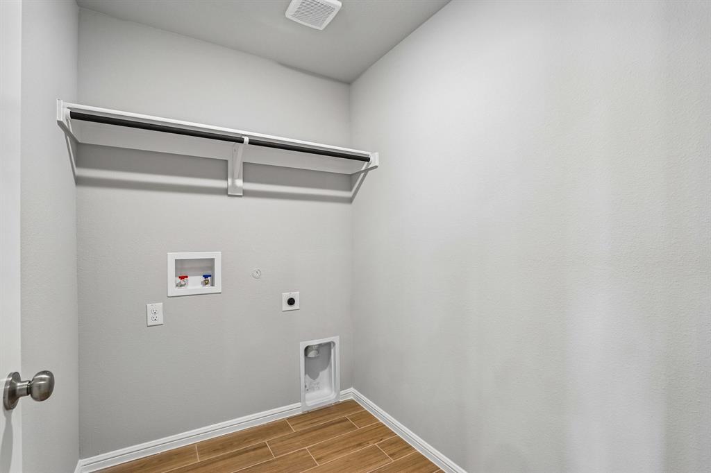 2816 Tamarack Lane Property Photo 29