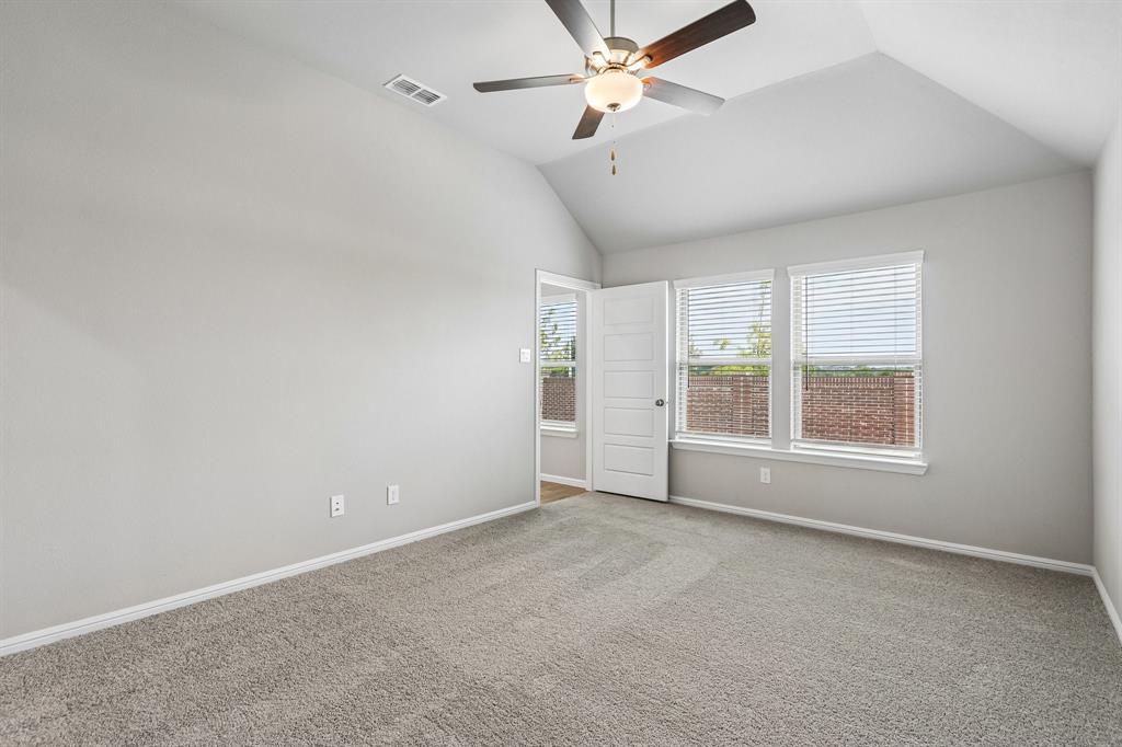 2816 Tamarack Lane Property Photo 32