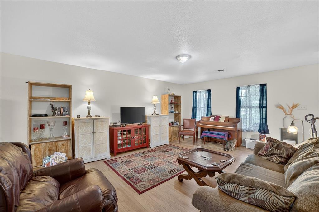 1284 County Road 101 Property Photo 6