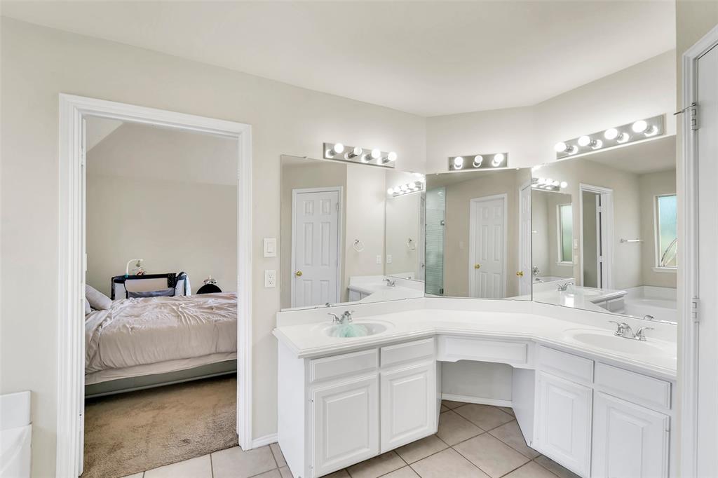6707 Classen Trail Property Photo 13