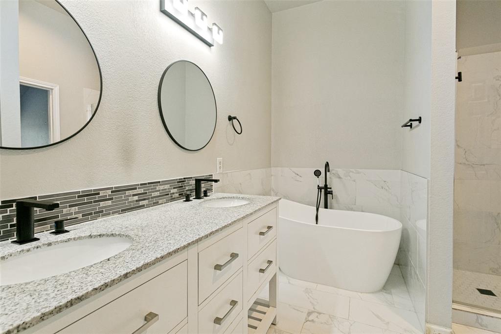 429 Angler Drive Property Photo 7