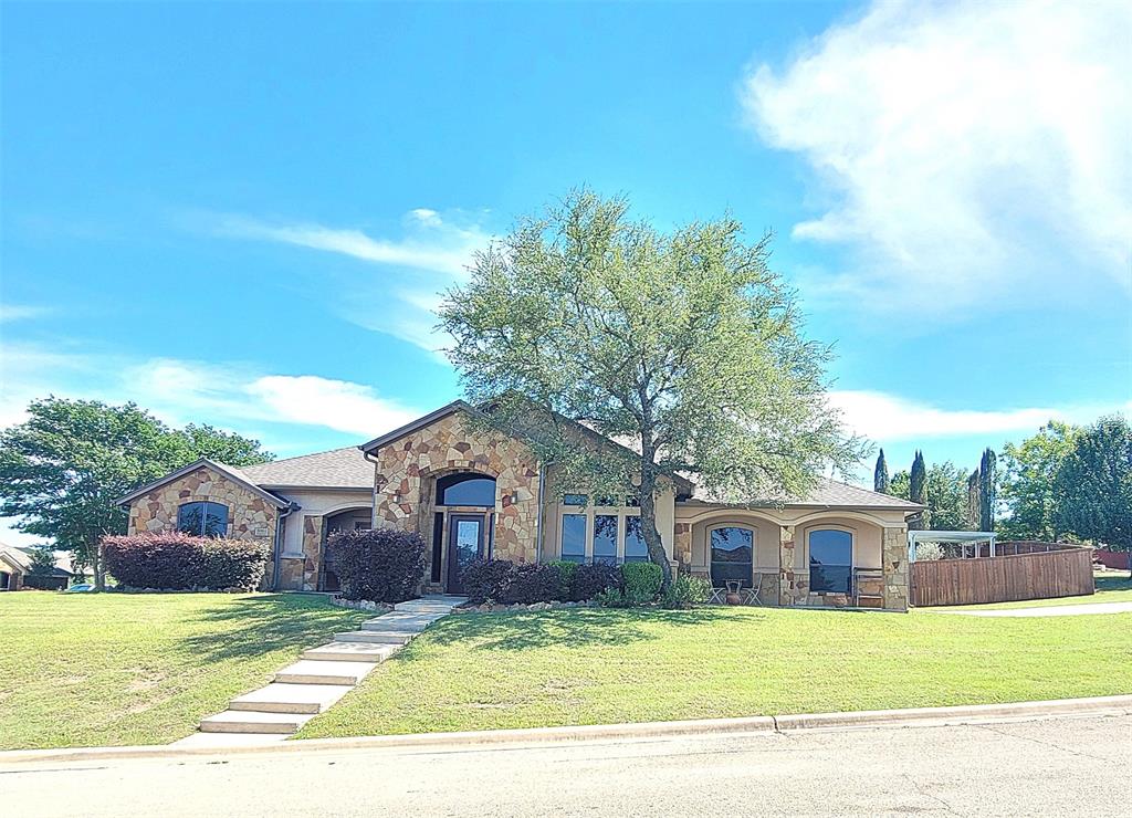 8001 Ridgeway Court Property Photo 1