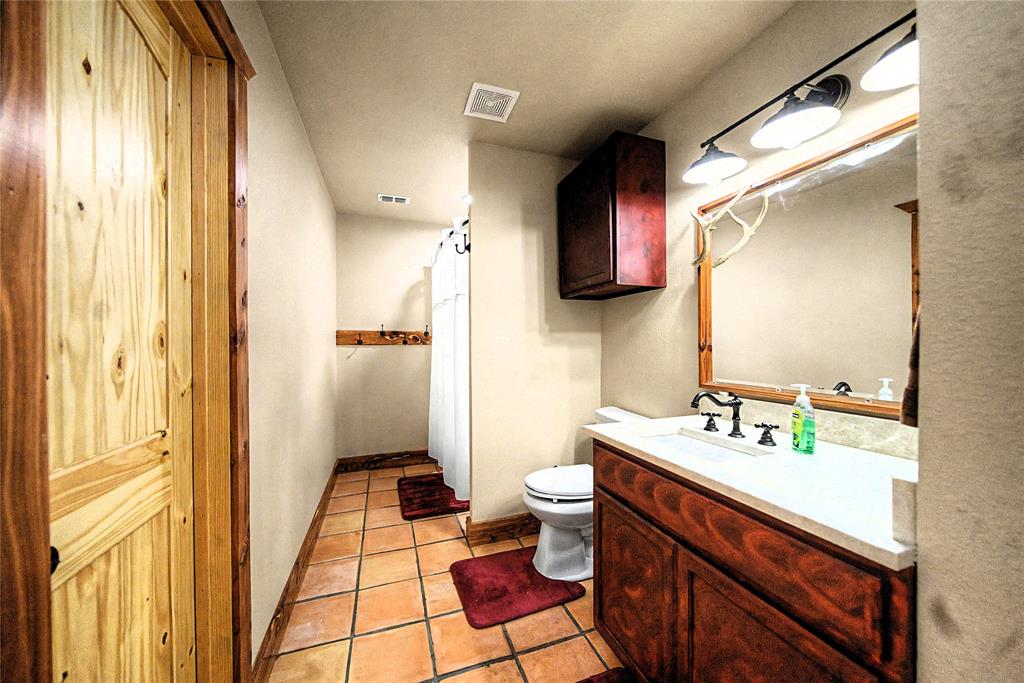 9439 County Road 103 Property Photo 11