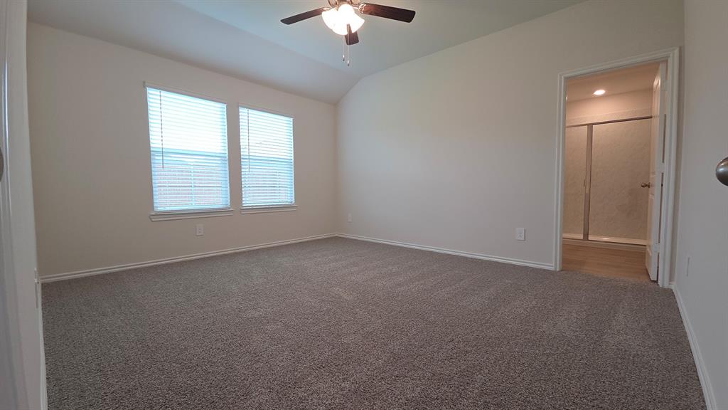 243 Desert Willow Way Property Photo 6