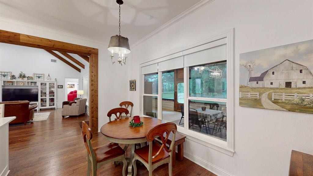 805 County Road 3802 Property Photo 12