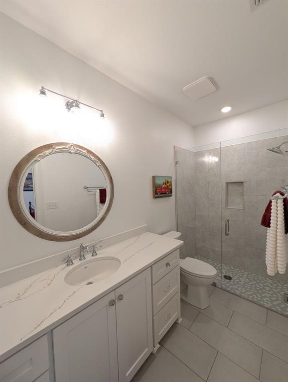 805 County Road 3802 Property Photo 24