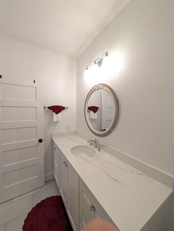 805 County Road 3802 Property Photo 25