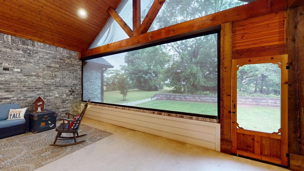 805 County Road 3802 Property Photo 34