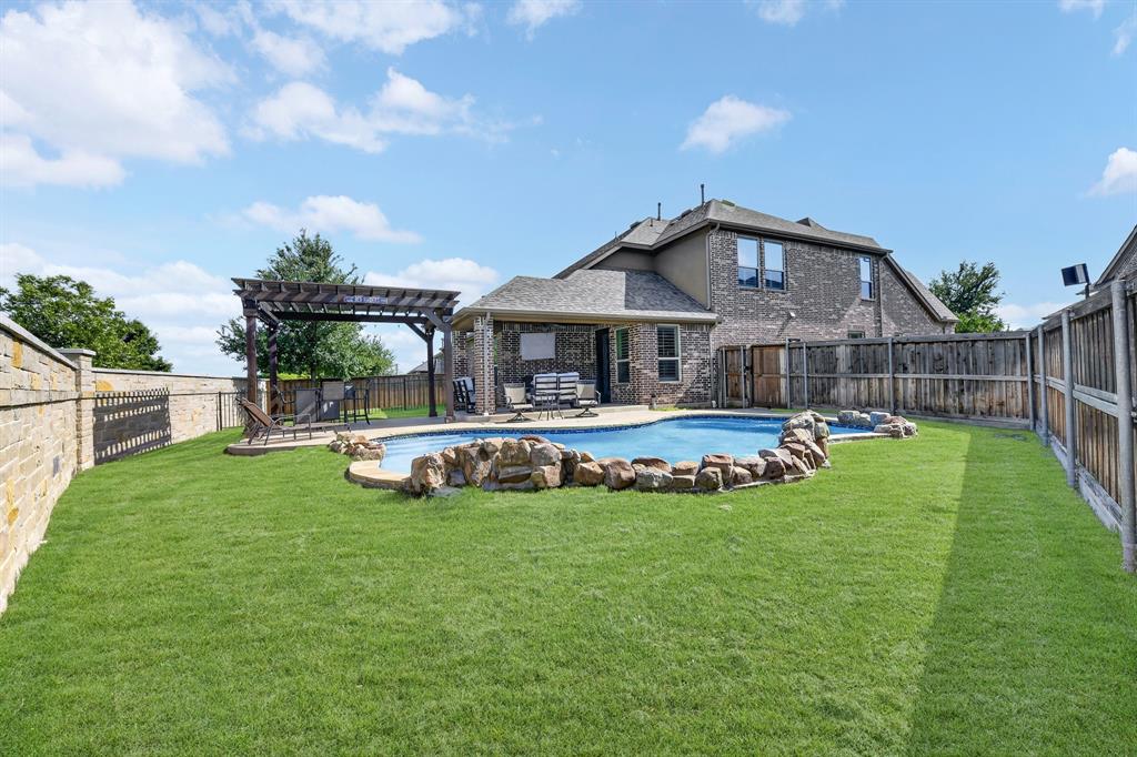 8032 Deep Water Cove Property Photo 34