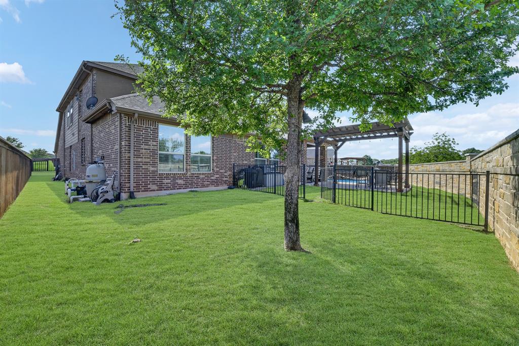 8032 Deep Water Cove Property Photo 35