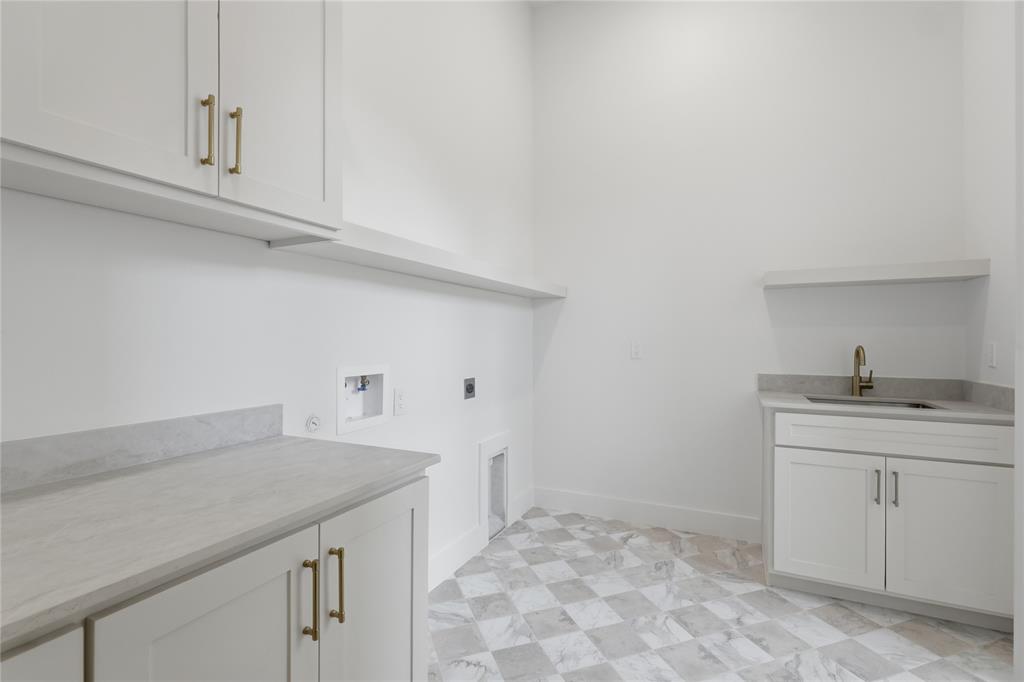 145 Sawgrass Drive Property Photo 12