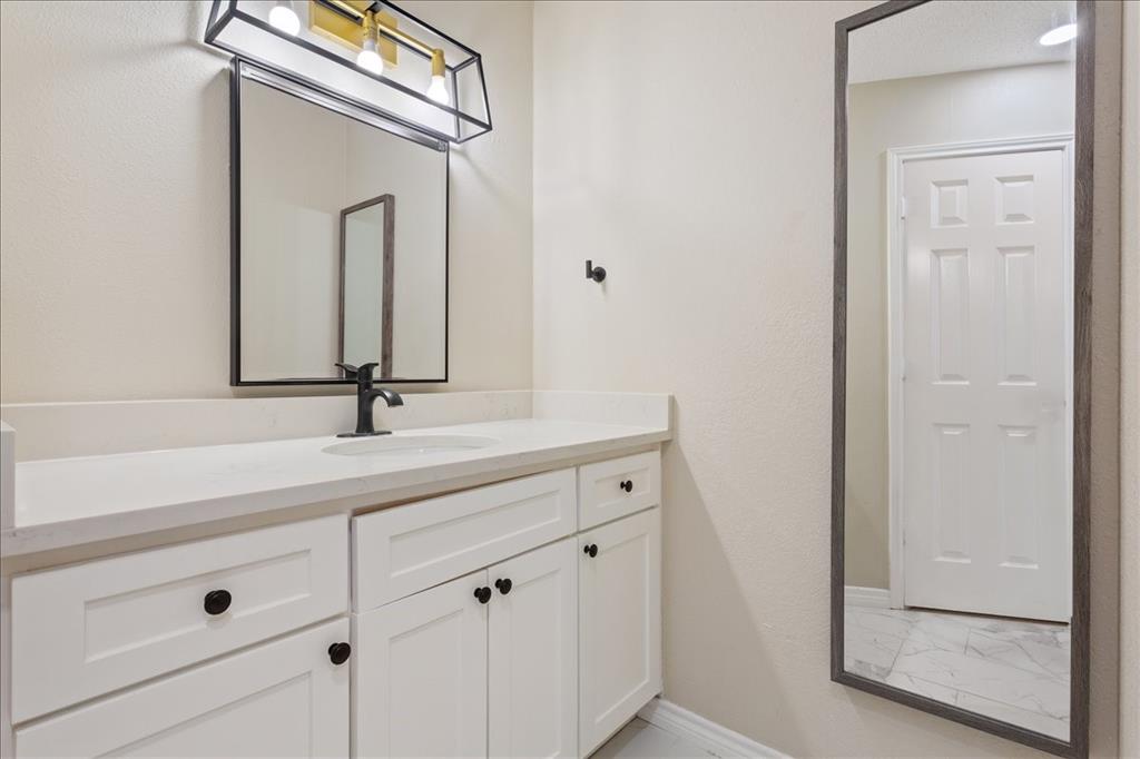 1004 Tillamook Street Property Photo 18