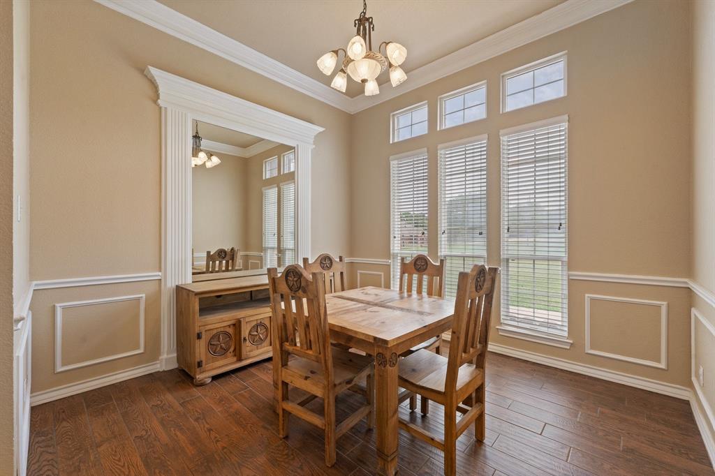 1701 W Lake Shore Drive Property Photo 7