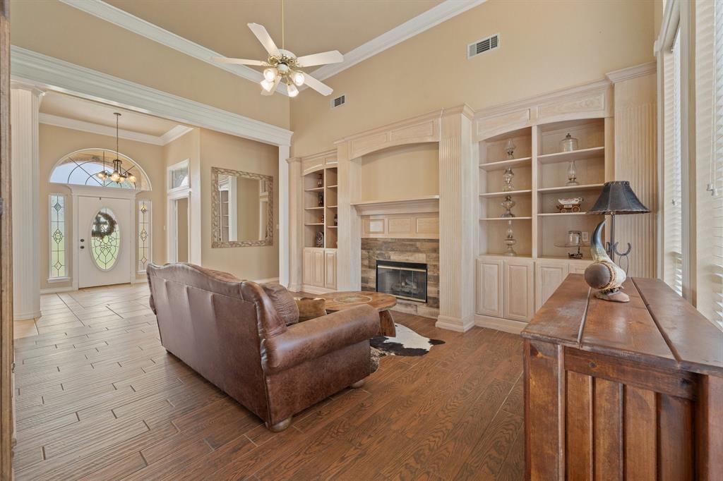 1701 W Lake Shore Drive Property Photo 12