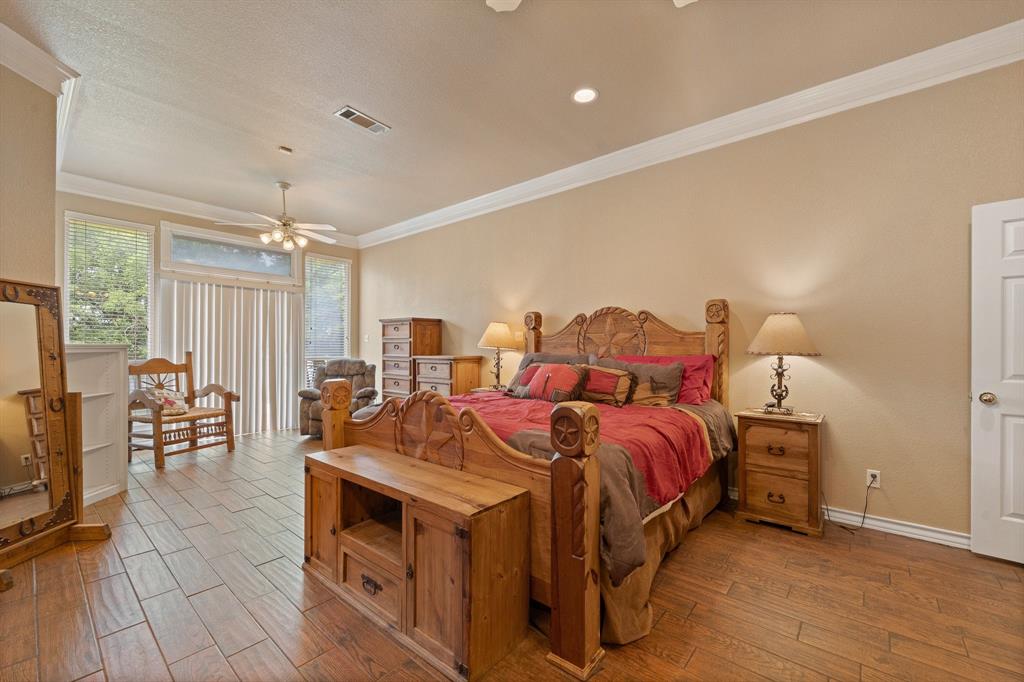 1701 W Lake Shore Drive Property Photo 19
