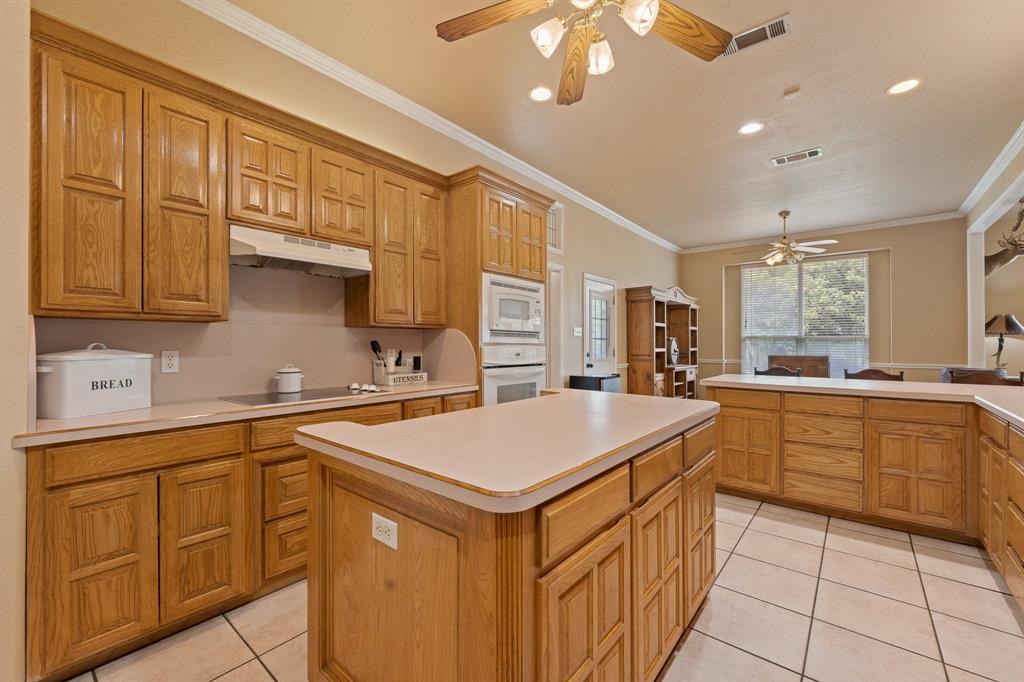 1701 W Lake Shore Drive Property Photo 30