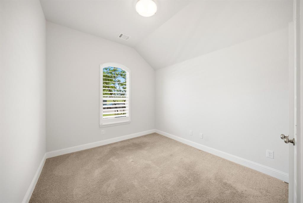 499 Washington Avenue Property Photo 25