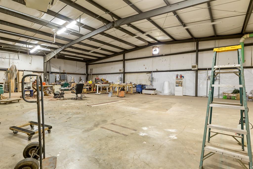 141 E Marshall Property Photo 18
