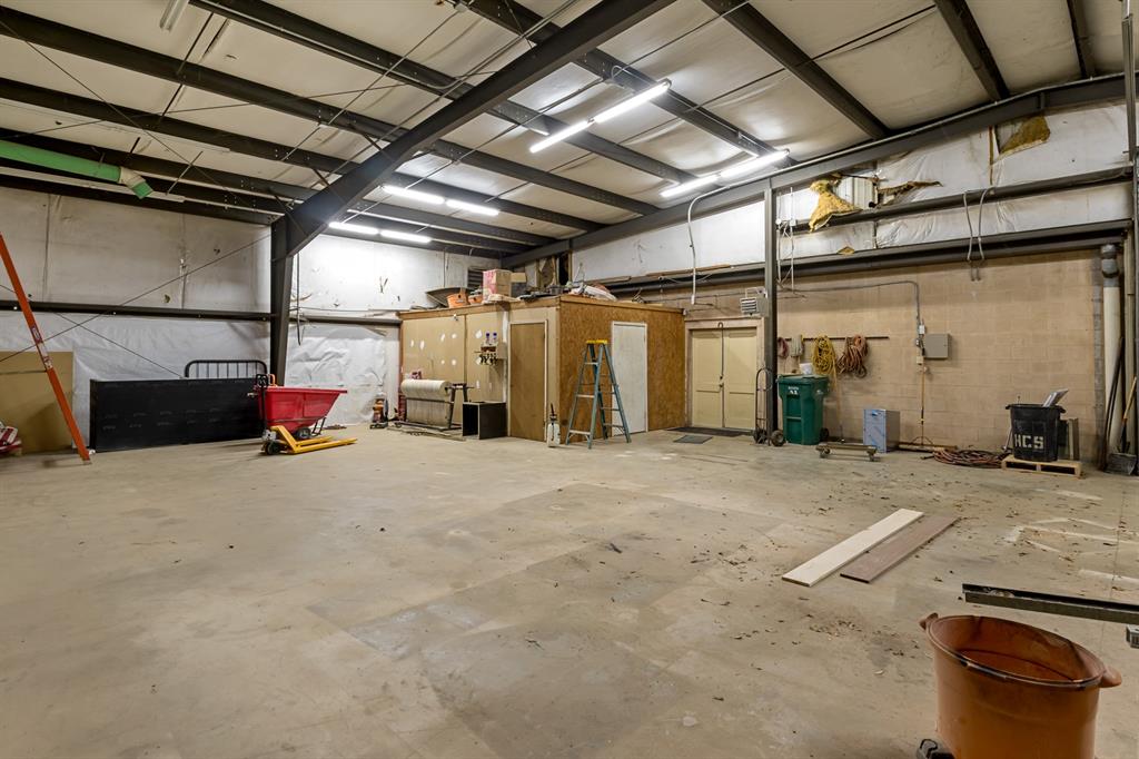 141 E Marshall Property Photo 19