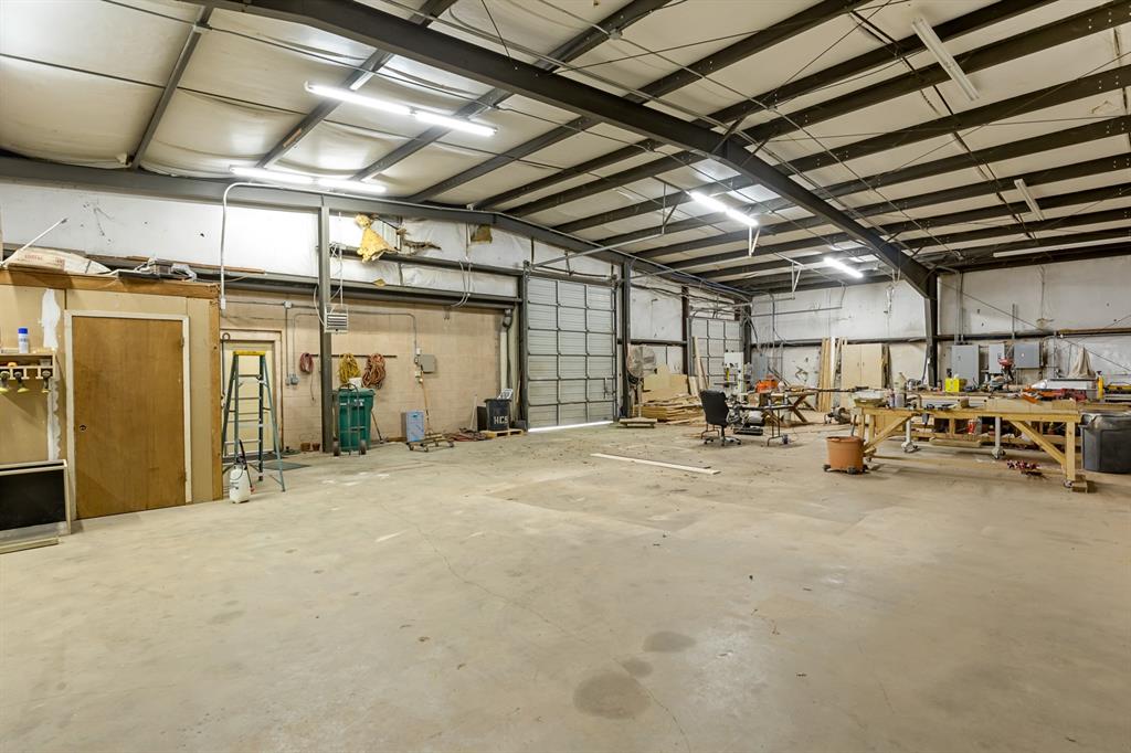 141 E Marshall Property Photo 20
