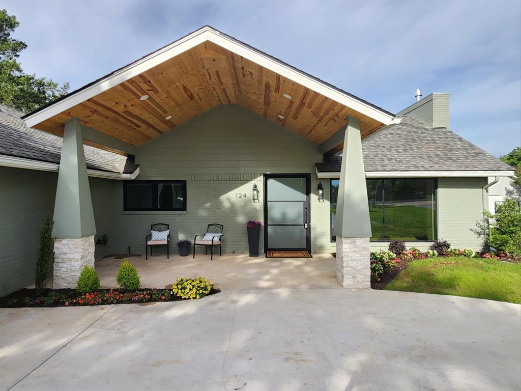 124 Sequoya Drive Property Photo 1
