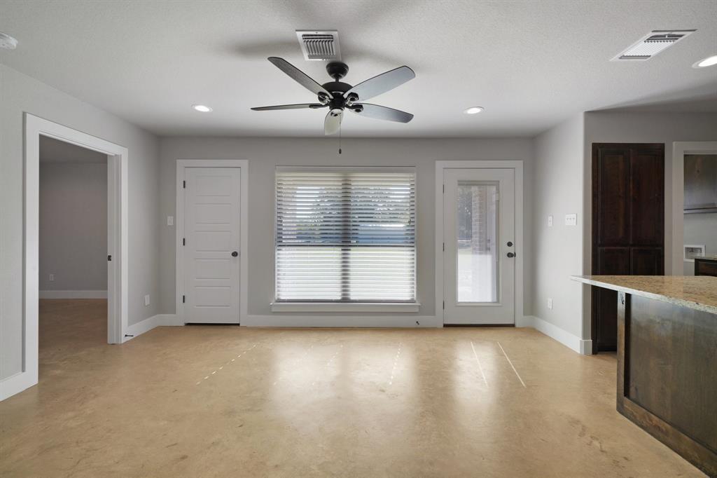 101 Lone Star Road Property Photo 13