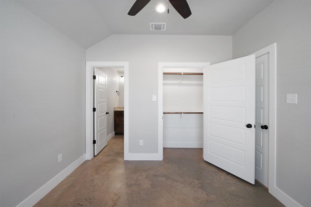 101 Lone Star Road Property Photo 16
